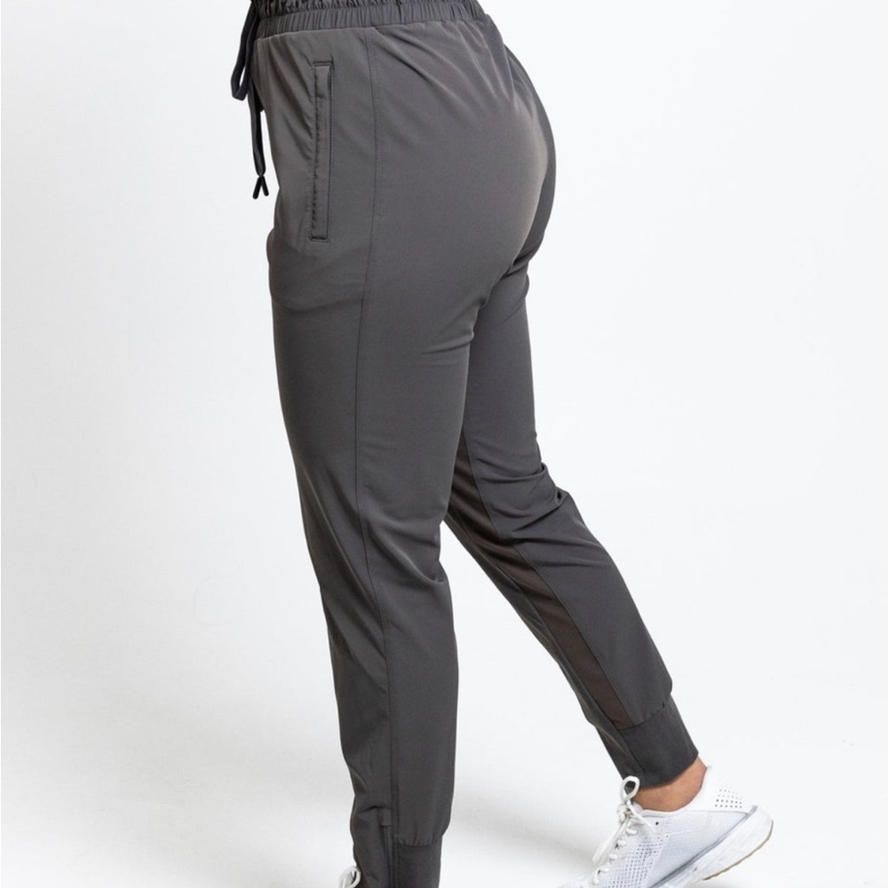 Modiv limitless joggers - Picture 2 of 4